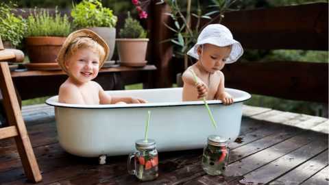 Nackt im Garten Erlaubt oder riskant? Das sagt der ExpertenTipp