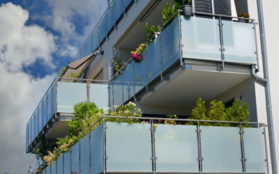15 Ideen für einen perfekten Balkon-Sichtschutz